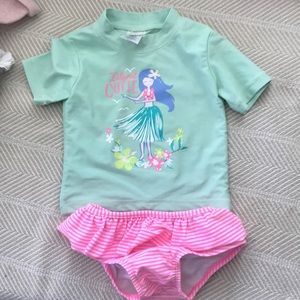 Sunshirt and matching bottoms